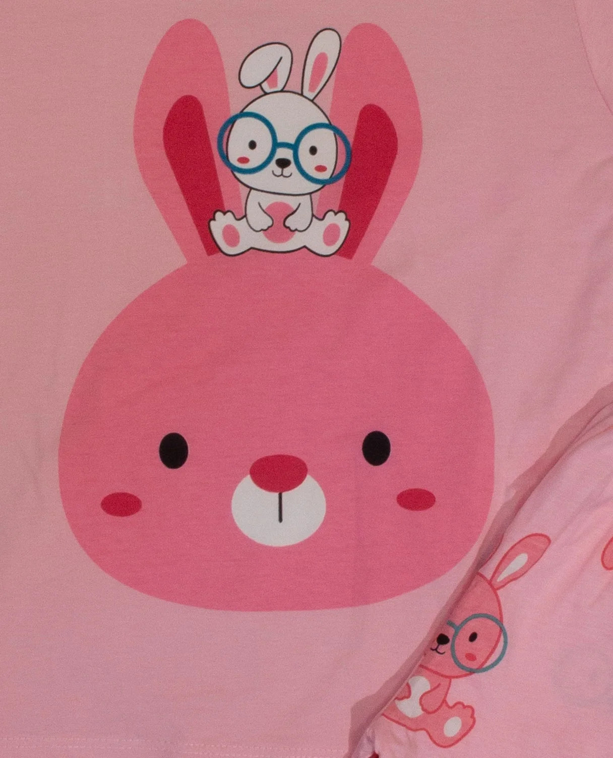 Pink Bunny – T-Shirt & Shorts